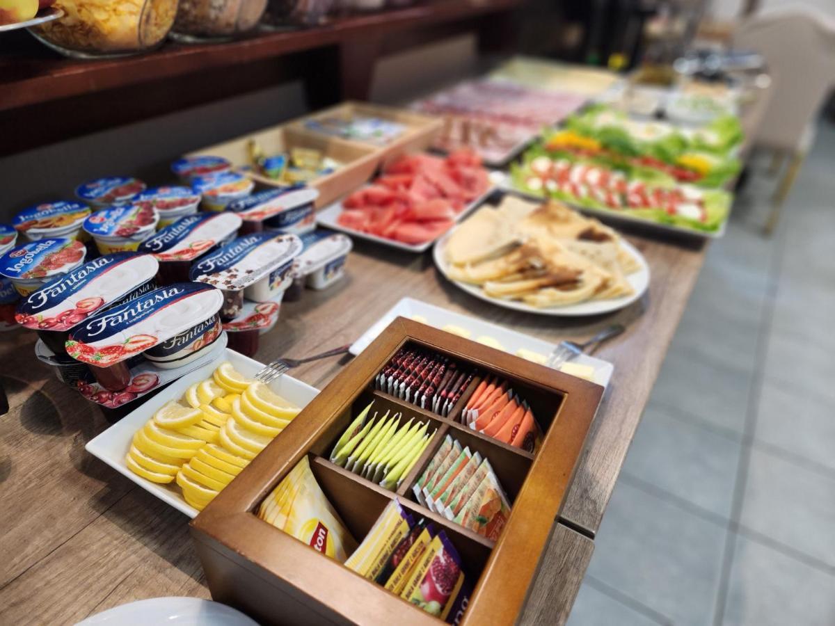 Royal Gdansk Bed & Breakfast Екстериор снимка